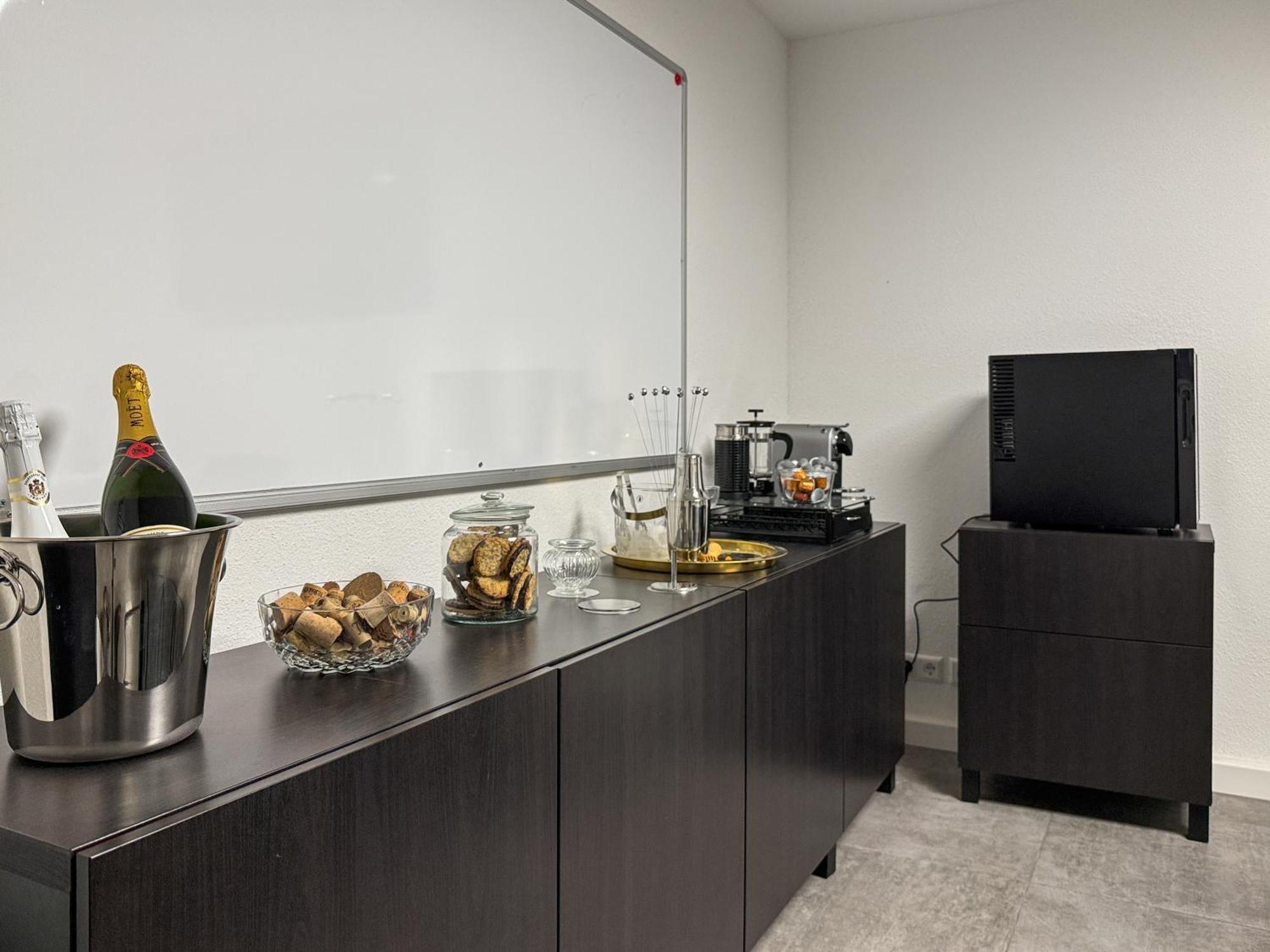 Group Friendly Comfort Central Stuttgart Apartment Luaran gambar