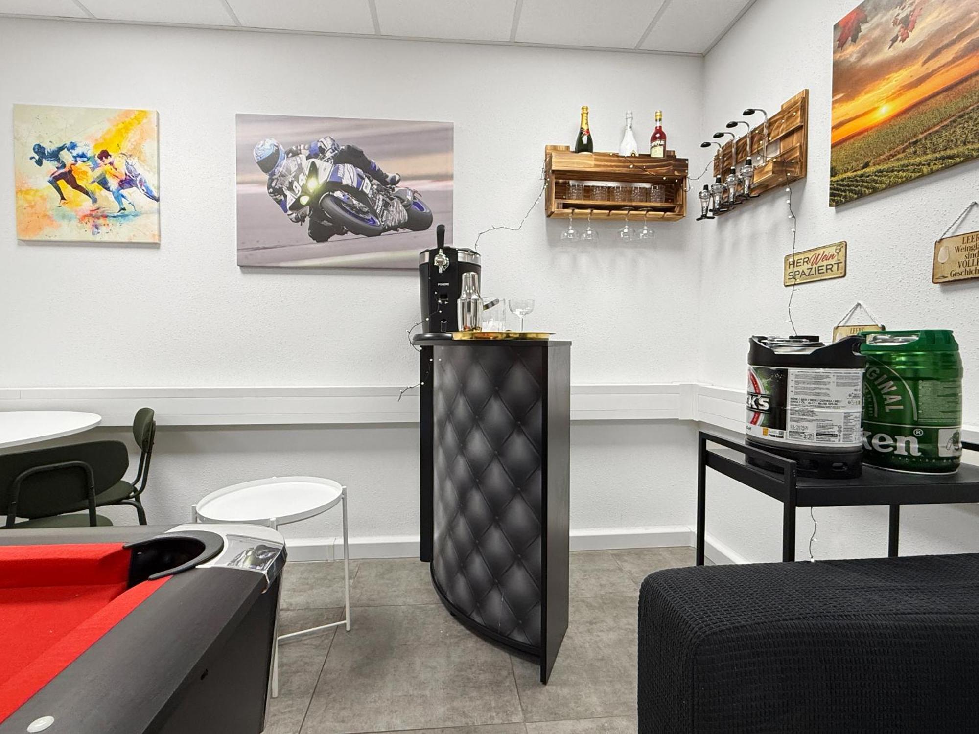 Group Friendly Comfort Central Stuttgart Apartment Luaran gambar